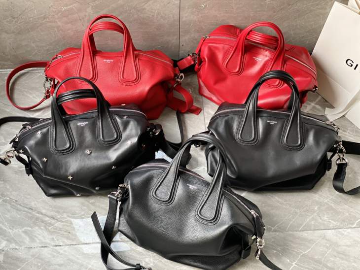 Picture of Givenchy Handbags _SKUfw240170059fw